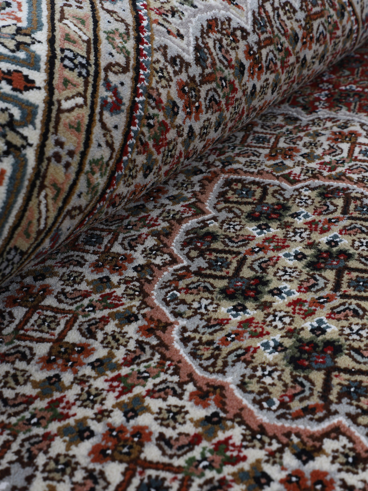 Tabriz Mahi Läufer Teppich Rot