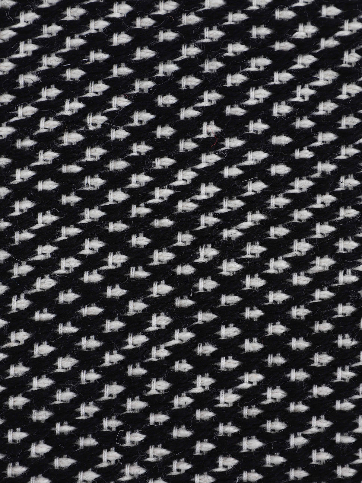 In- & Outdoor Teppich aus recyceltem Material Schwarz