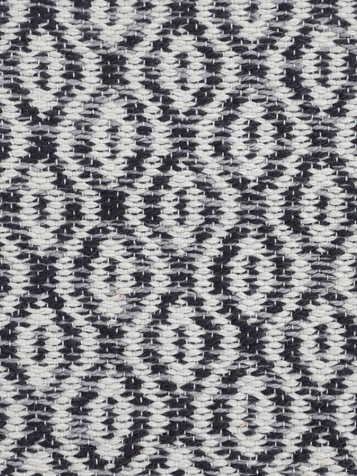 In- & Outdoor Teppich aus recyceltem Material Grau