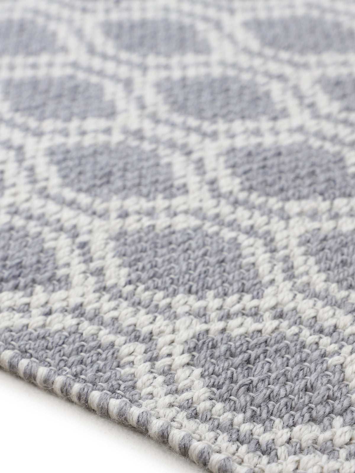 In- & Outdoor Teppich aus recyceltem Material Grau